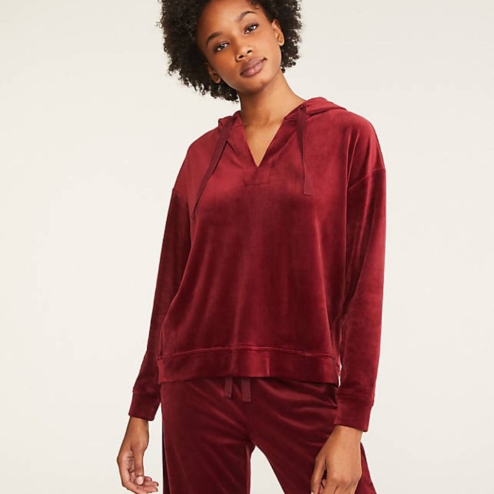 Lou & Grey Red Velvet Cozy Hoodie Lounge Pullover Sweatshirt‎ Medium